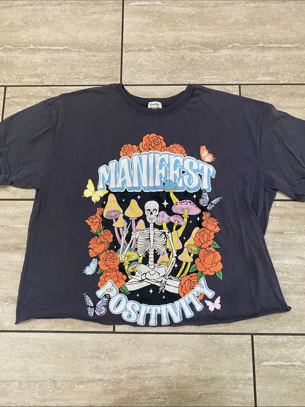 Manifest Positivity Graphic Crop Top - Black